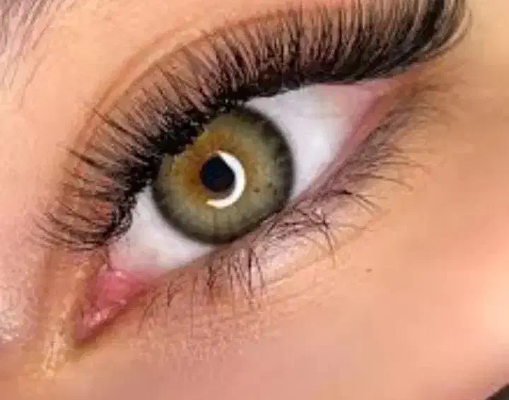 کاشت مژه با بهترین مواد|خدمات آرایشگری و زیبایی|پرند, فاز ۵|دیوار