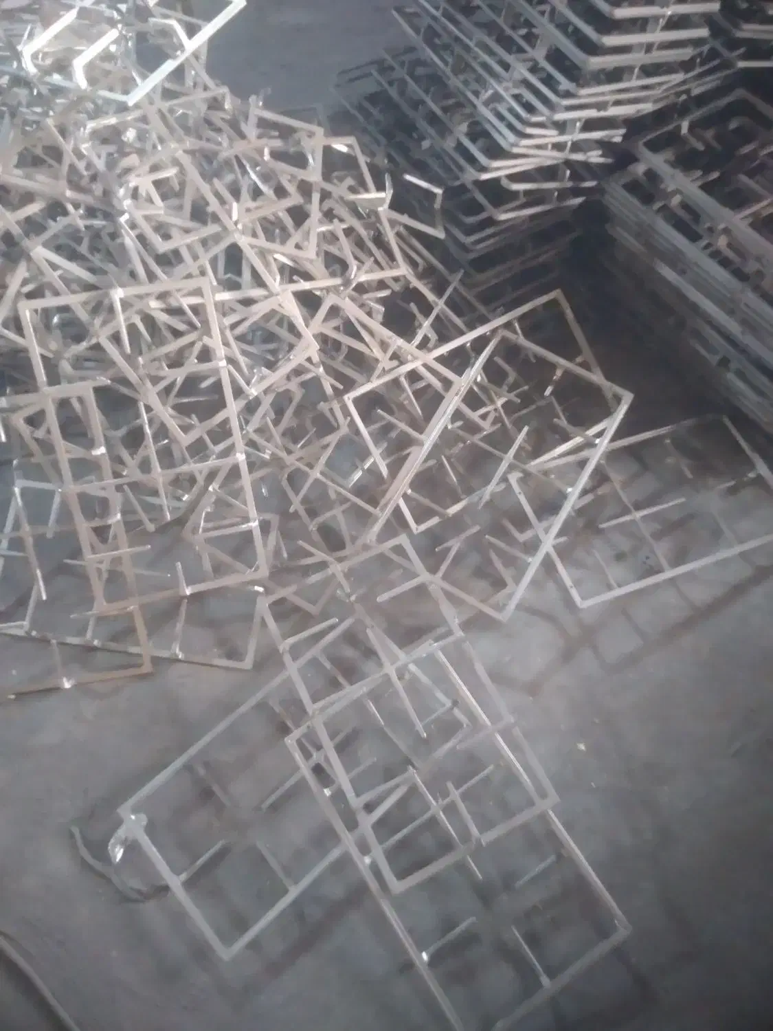 نیاز به تعدادی کارگر مینی زن|استخدام صنعتی، فنی، مهندسی|ورامین, ورامین|دیوار