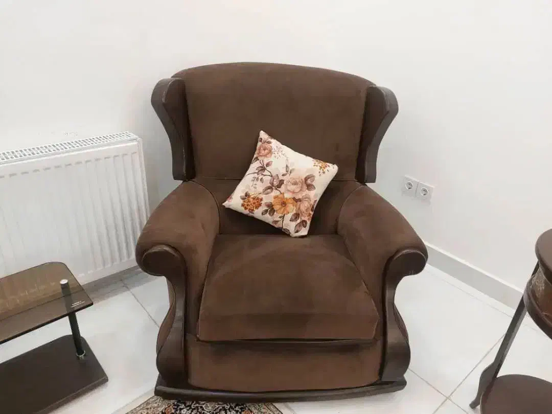 مبل راحتی ۷ نفره در حد نو|مبلمان خانگی و میز عسلی|ایلام, |دیوار