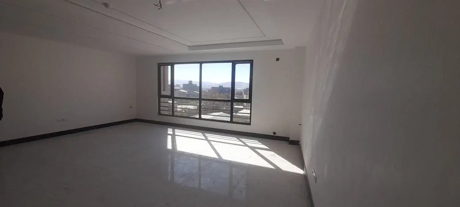 آپارتمان تک واحدی// وام دار // خیابان چوبین|فروش آپارتمان|ملایر, |دیوار