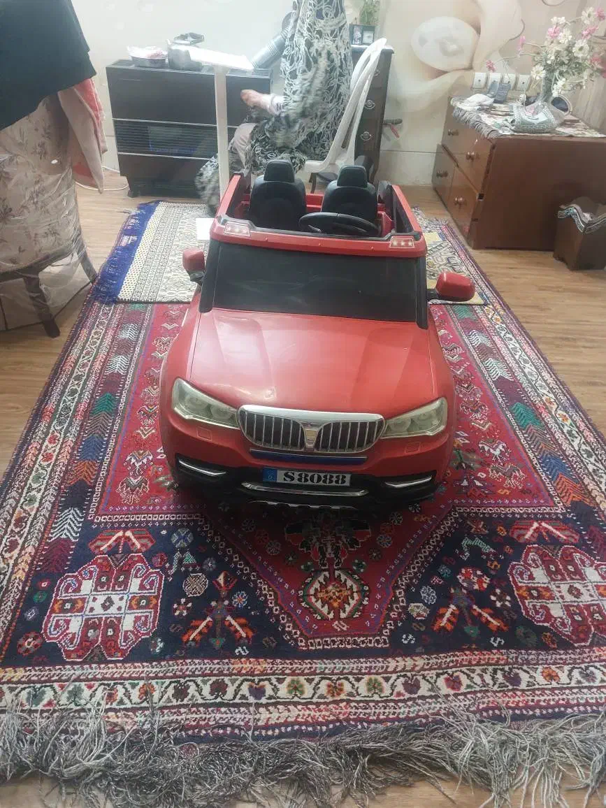 ماشین شارژی بزرگ دونفره|اسباببازی بچه|زرقان, |دیوار