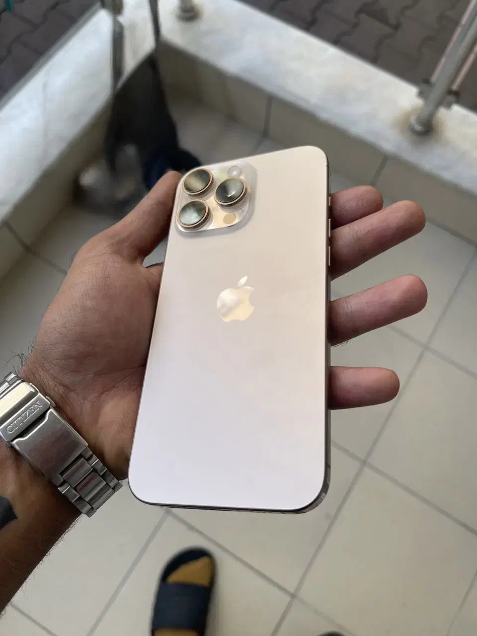 اپل ۱۶ پرومکس رنگ صحرایی ۲۵۶ zaa|موبایل|کرمان, |دیوار