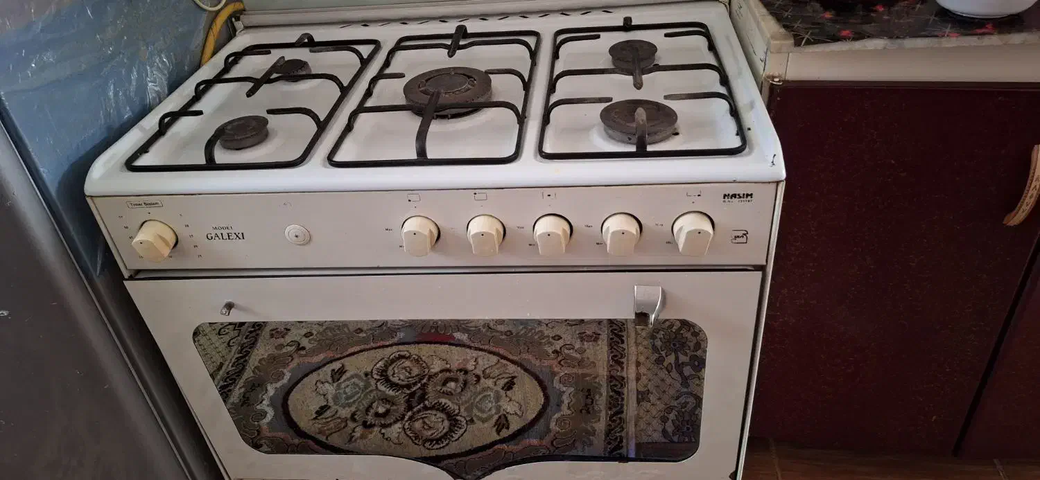 وسایل دست دوم خانه|بوفه، ویترین، کنسول|قروه, |دیوار