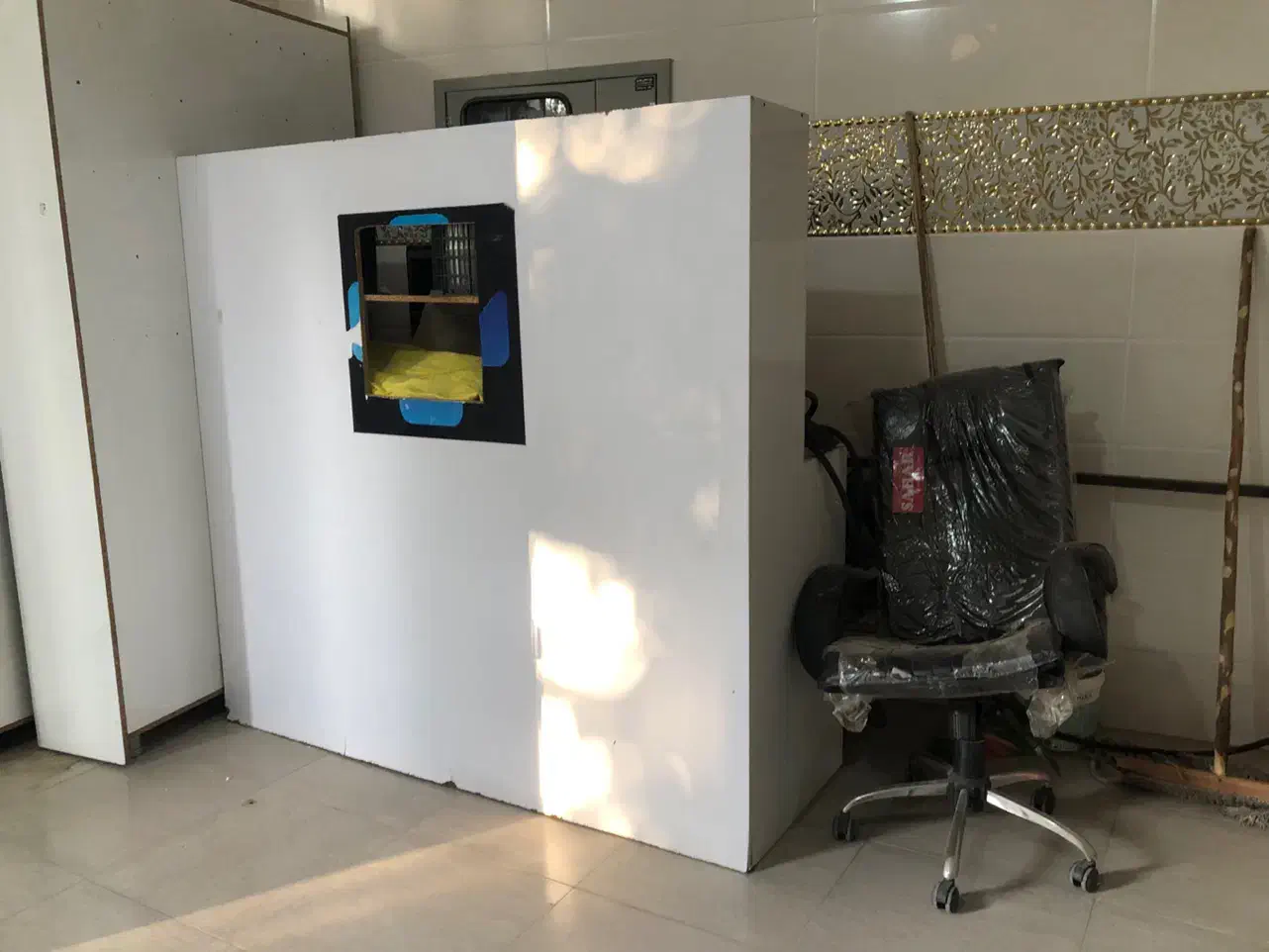 ویترین و میزکار و صندلی|دفتر کار|شهرکرد, |دیوار