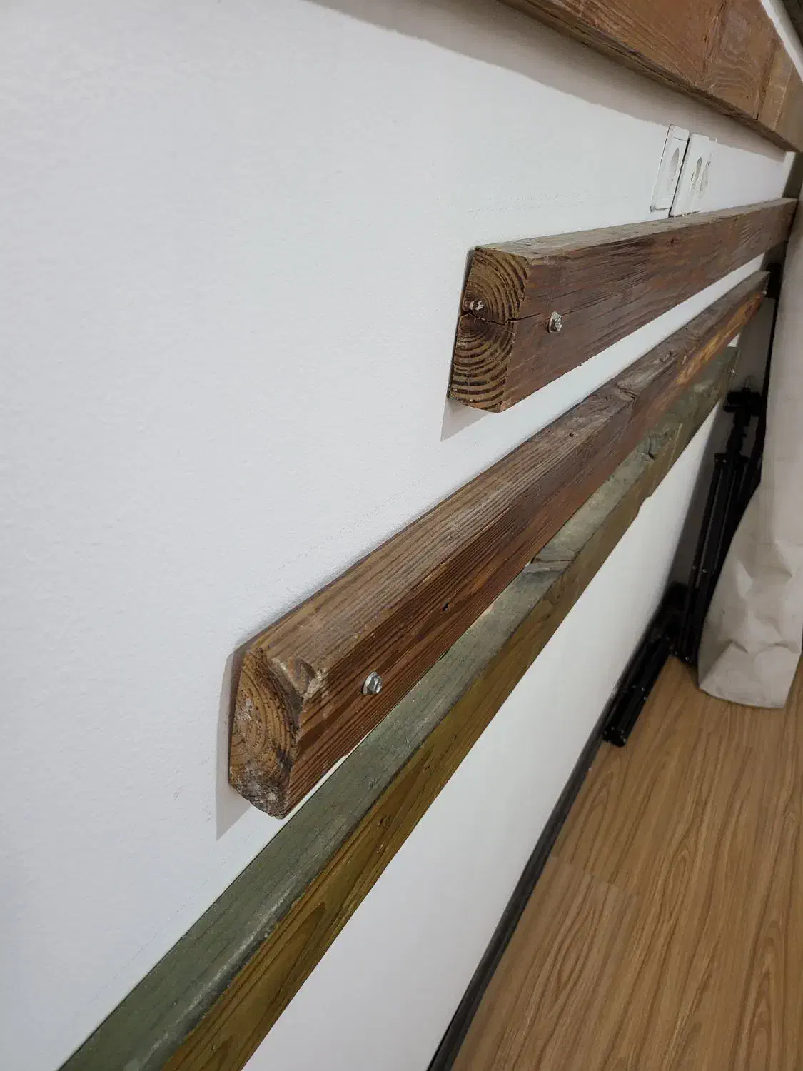 ترمو وود|مصالح و تجهیزات ساختمان|شیراز, میرزاکوچک خان|دیوار