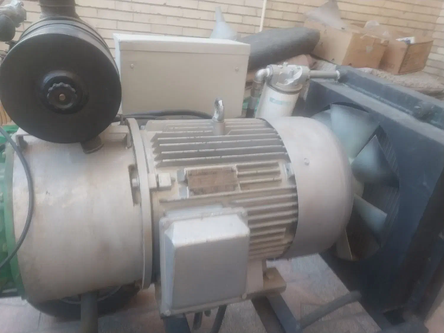 فروش یک دستگاه کمپرسور باد سوار ۲۵۰|ماشینآلات صنعتی|حاجی آباد, |دیوار