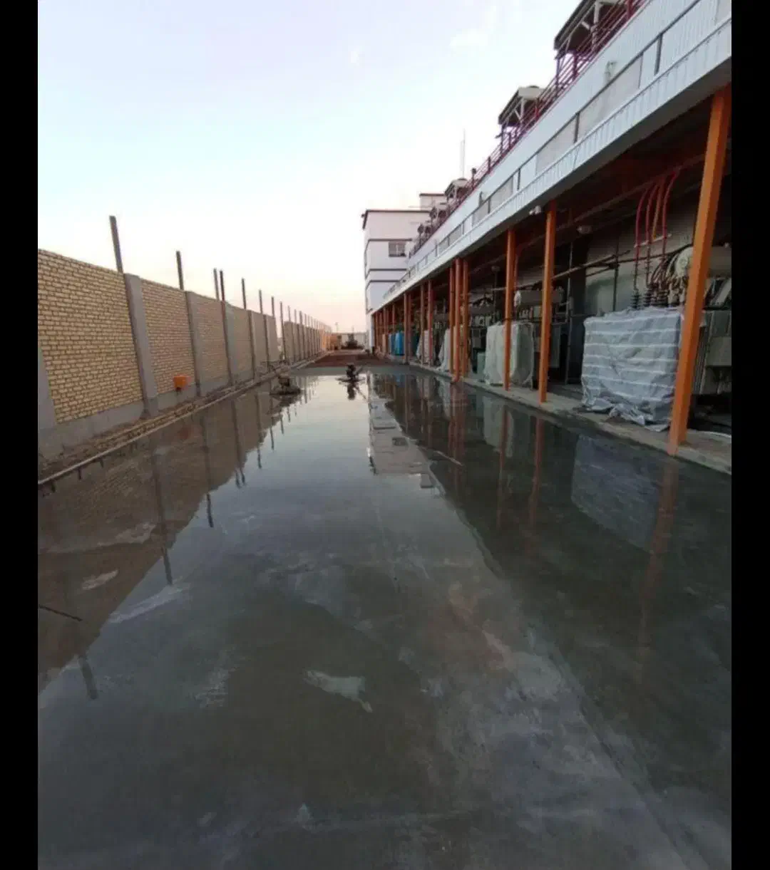 کفسازی بتن با ماله برقی ( ماله پروانه ) کفسازی|خدمات پیشه و مهارت|اصفهان, جاوان|دیوار