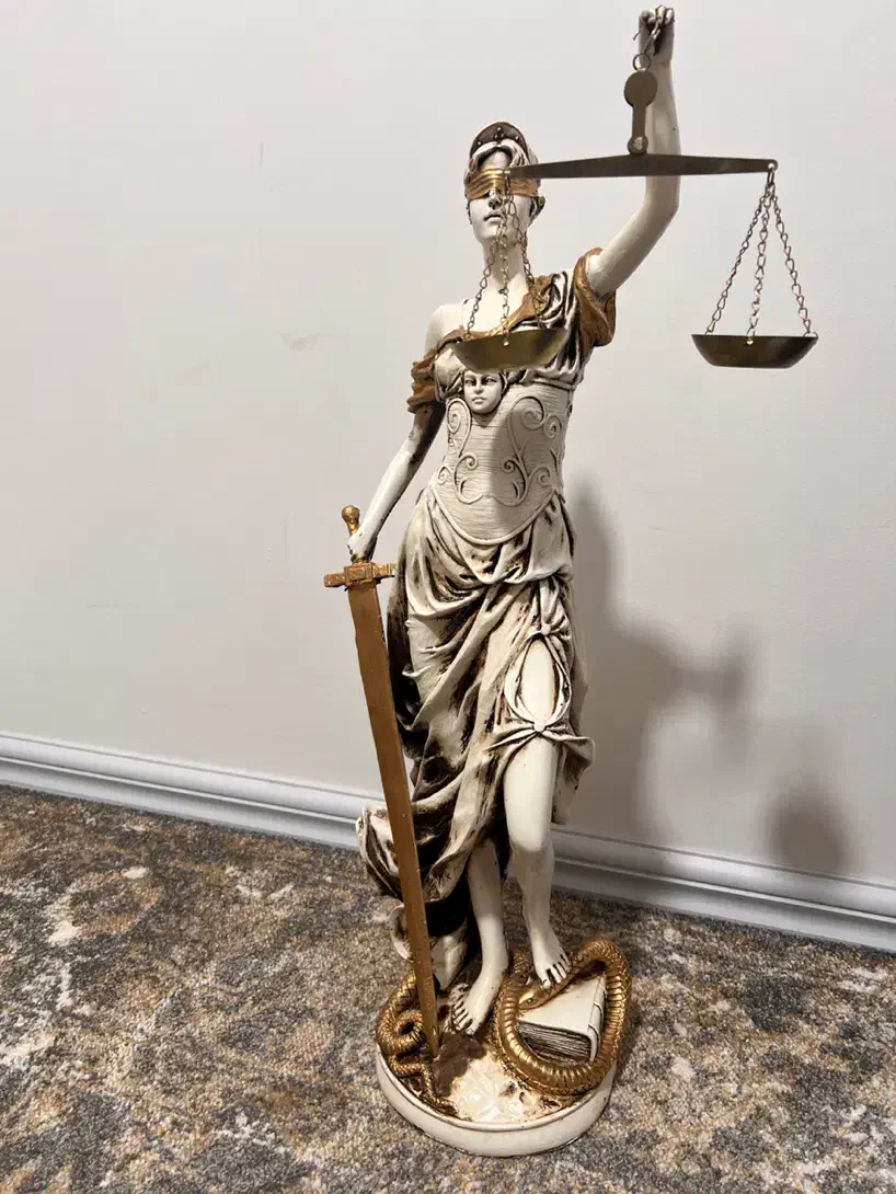 مجسمه عدالت70سانت ازجنس پلی استر|مجسمه، تندیس، ماکت|شیراز, شهرک بهشتی|دیوار
