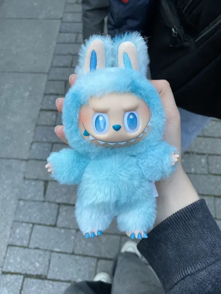 لبوبو انرژی پاپ مارت حک شده اورجینال|اسباب‌‌بازی|مشهد, نکاح|دیوار