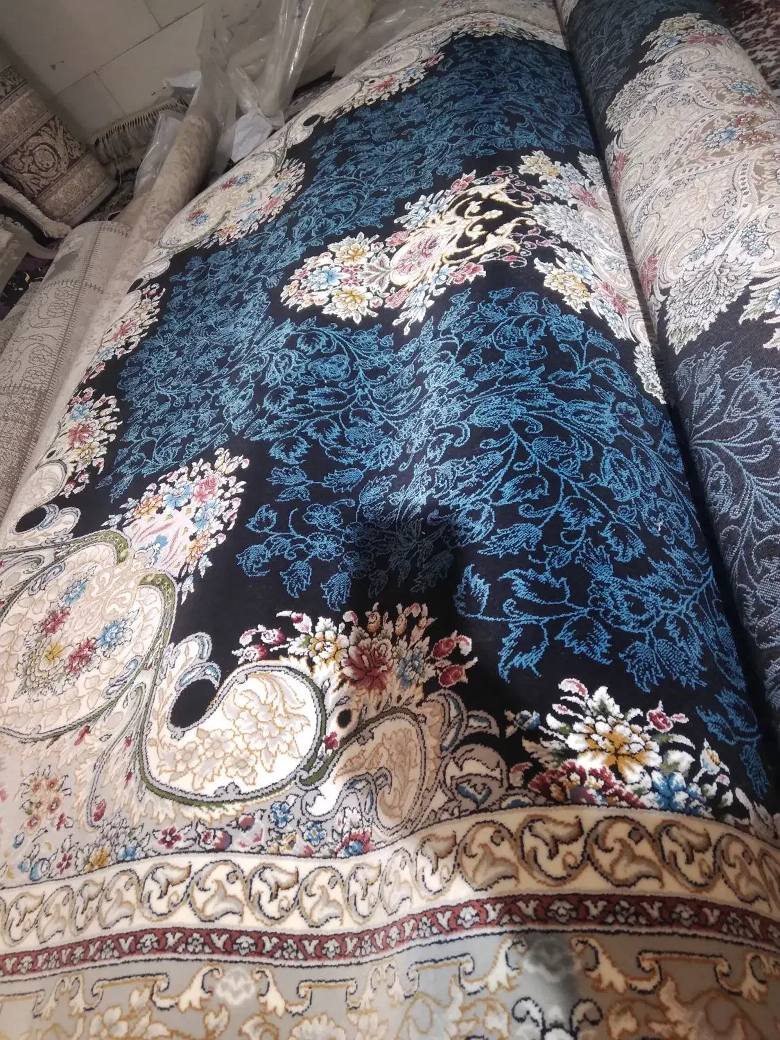 فرش لاکچری|فرش|سمنان, |دیوار