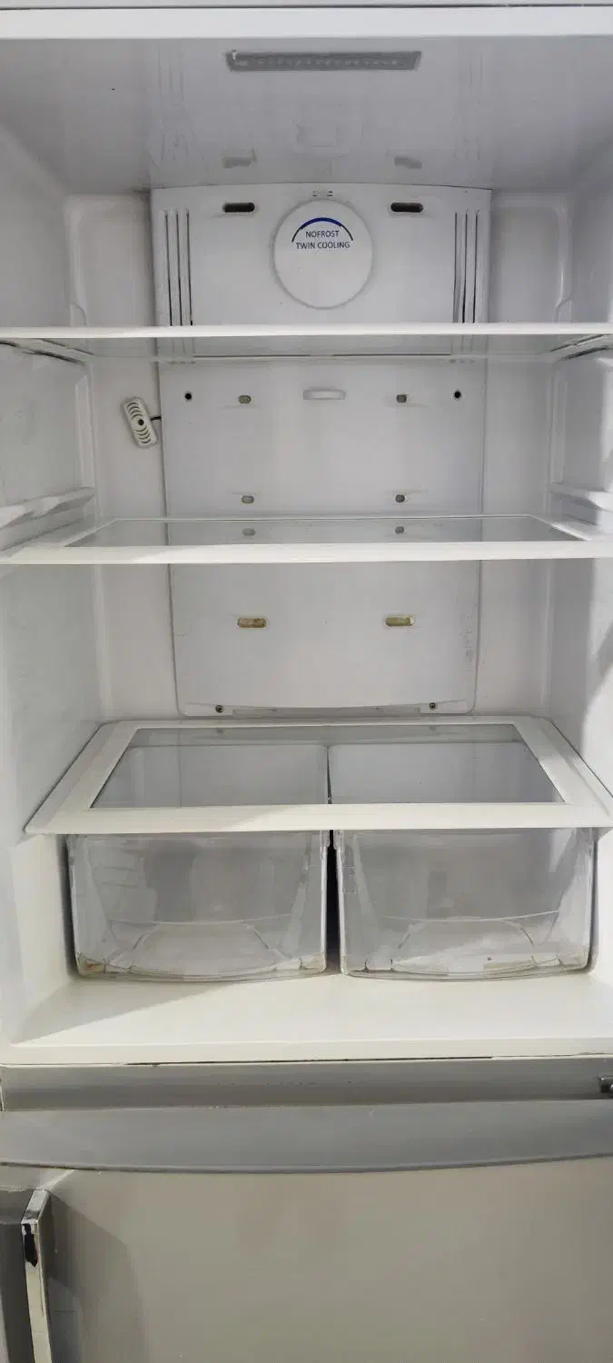 یخچال ایران شرق در حد نو|یخچال و فریزر|مرودشت, بیست متری بیمارستان|دیوار