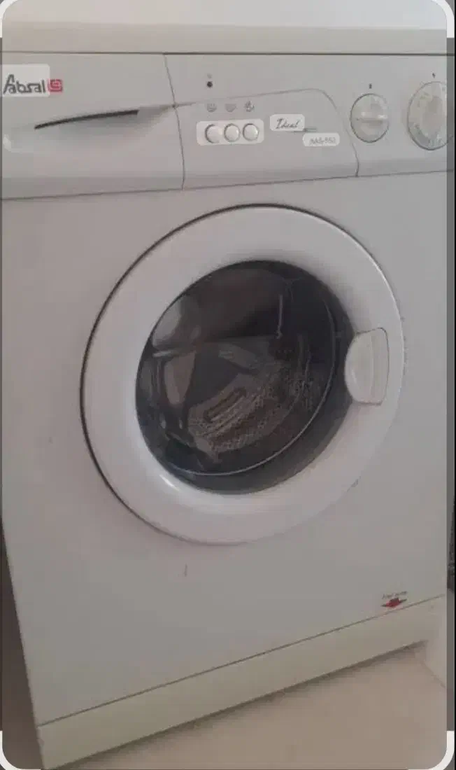 لباسشویی|ماشین لباسشویی و خشک‌کن لباس|فولادشهر, C8|دیوار