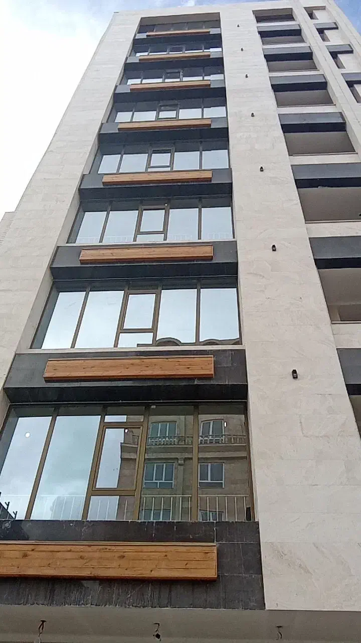 تولیدی درب و پنجره دوجداره زیر قیمت بازار|خدمات پیشه و مهارت|کرمان, |دیوار