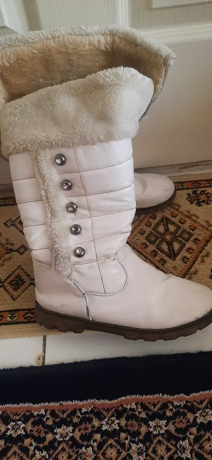 تعدادی لباس|کفش و لباس بچه|بناب, |دیوار