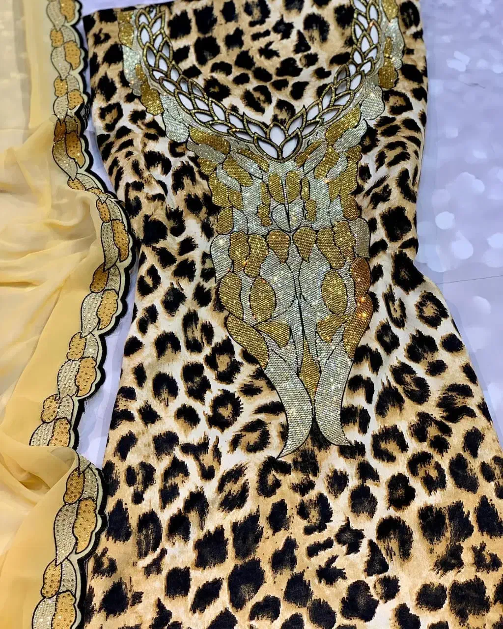 ارسال مستقیم دبی انواع پارچه چادربندری دمپایی سیو|لباس|درگهان, |دیوار