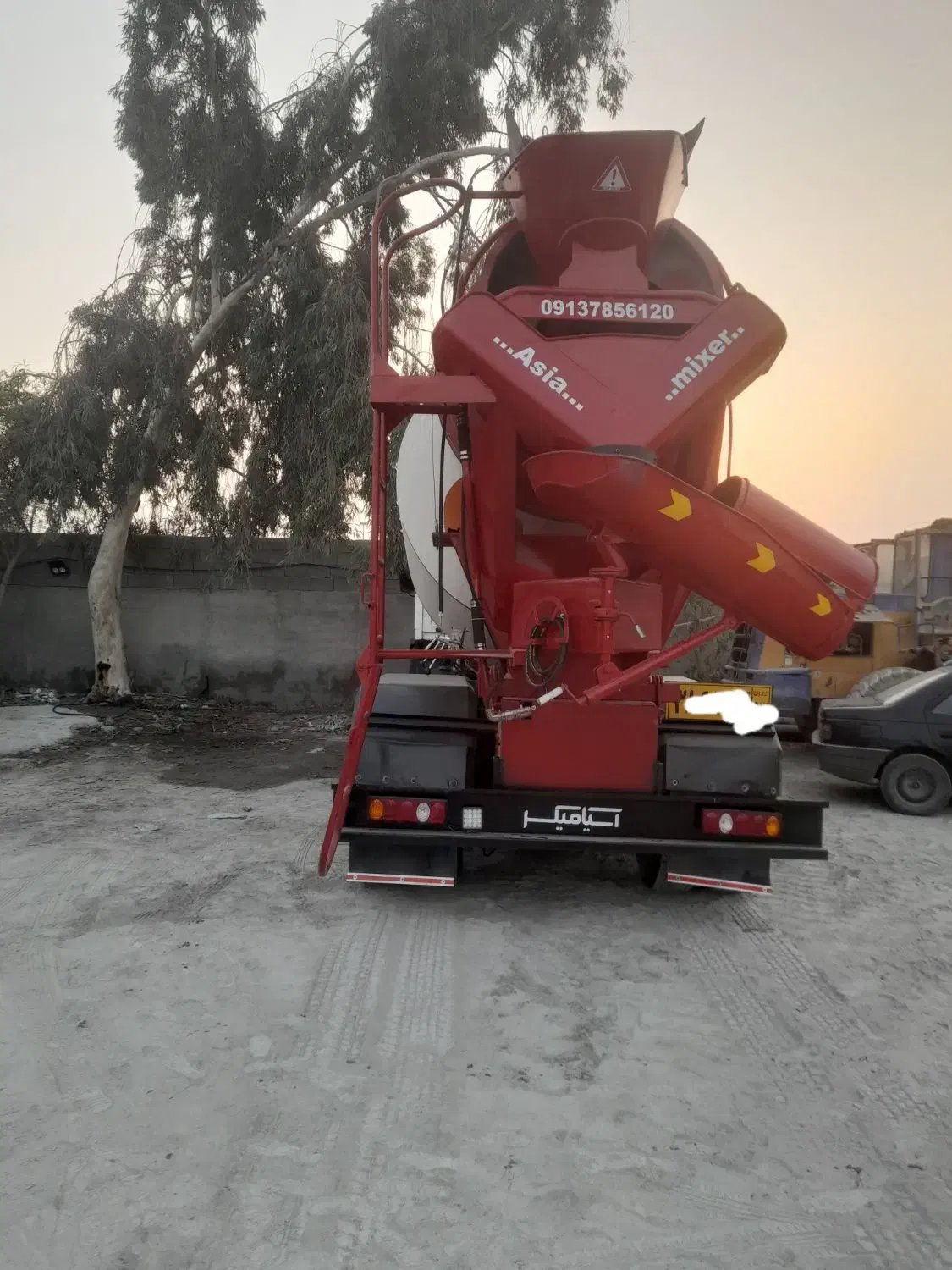 اویکو۳۳۰ مدل ۷۶ میکسر|خودرو سنگین|بندرعباس, |دیوار