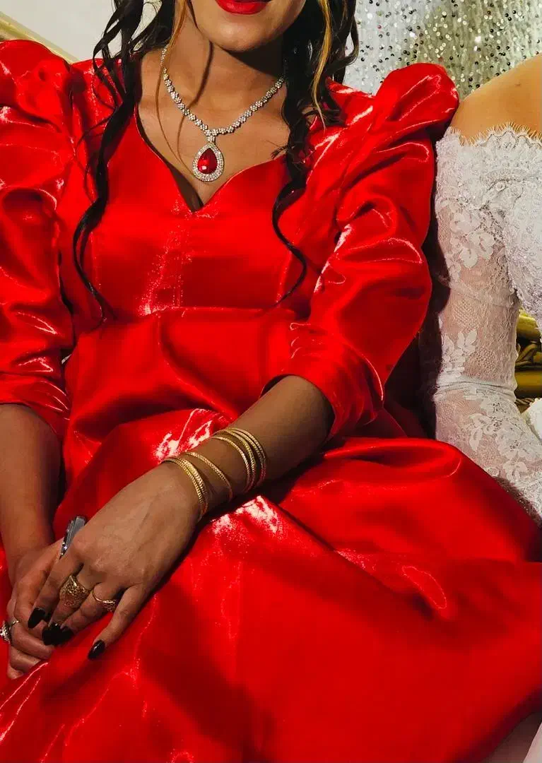 لباس مجلسی|لباس|میناب, |دیوار