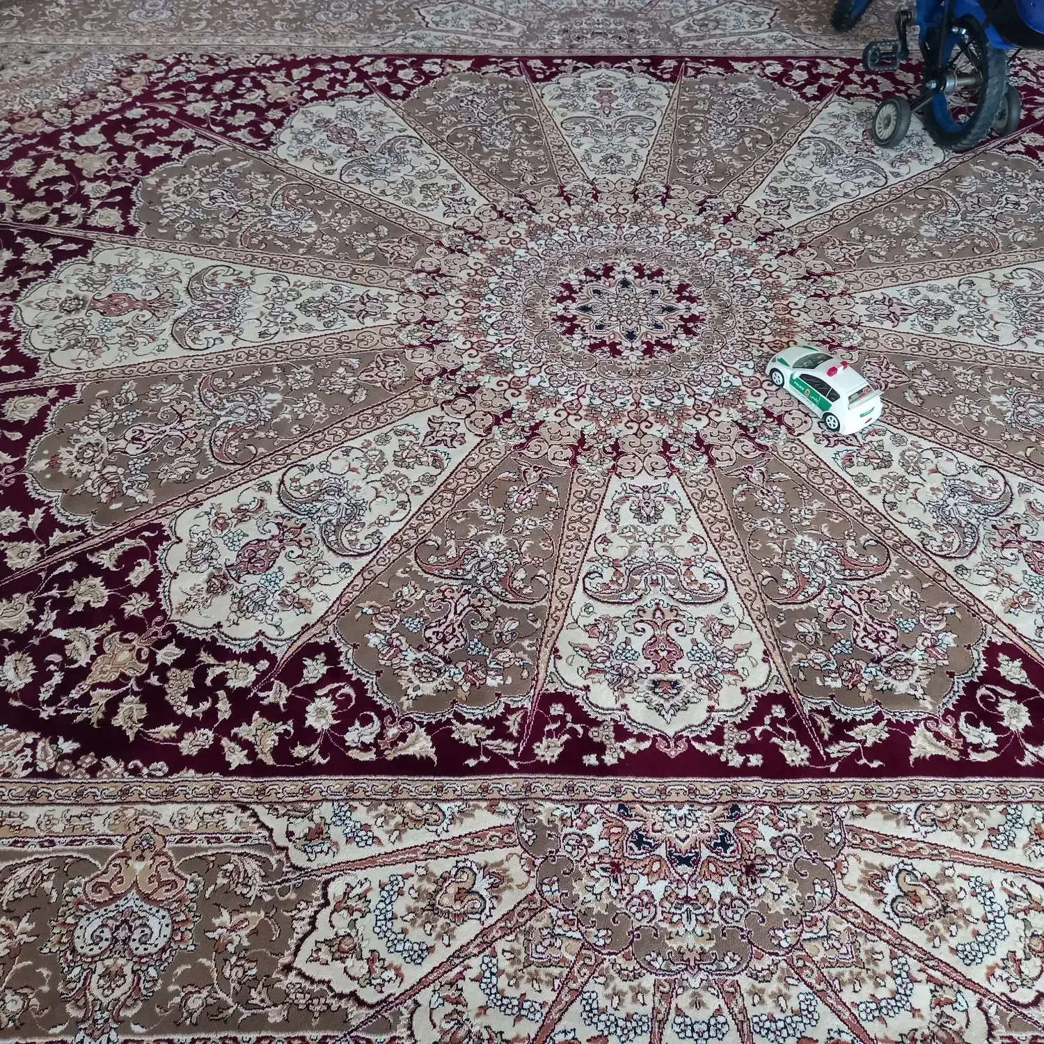 فرش ماشینی ۷۰۰شانه|فرش|کرمانشاه, |دیوار