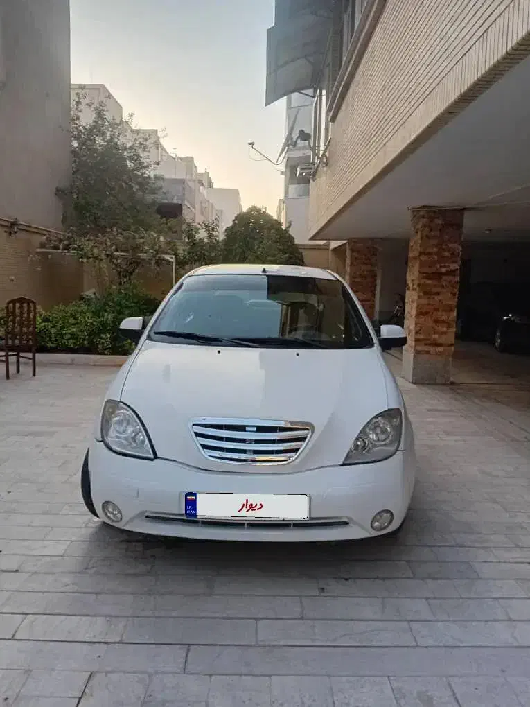 تیبا صندوق دار ۹۷ دو گانه دستی|خودرو سواری و وانت|شاهین‌شهر, فردوسی|دیوار