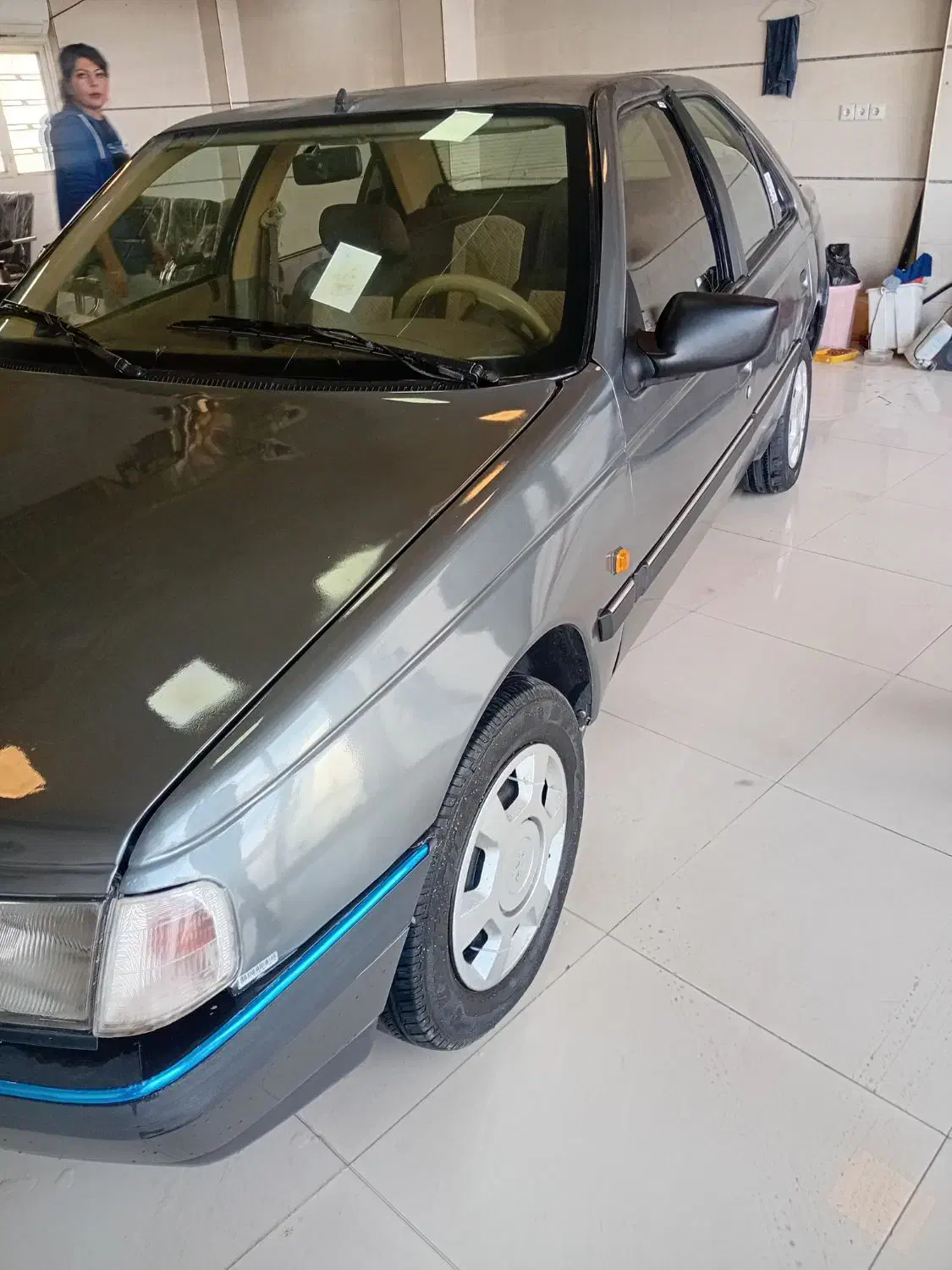 پژو ۴۰۵ ، مدل ۹۳ ، اقساطی|خودرو سواری و وانت|شیراز, شهرک گلستان شمالی|دیوار