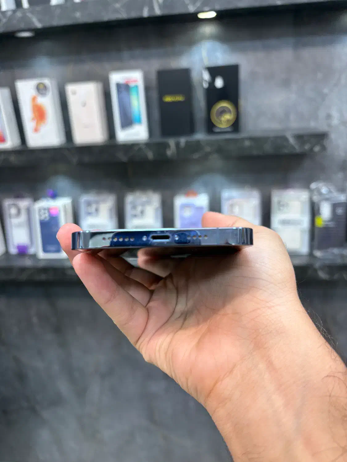 موبایل|موبایل|اصفهان, باغ زرشک|دیوار