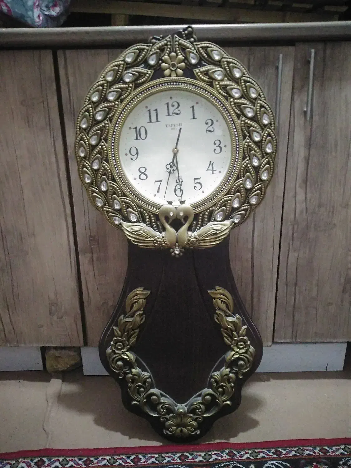 ساعت دیواری سالم میباشد|ساعت دیواری و تزئینی|مشهد, خواجه ربیع|دیوار