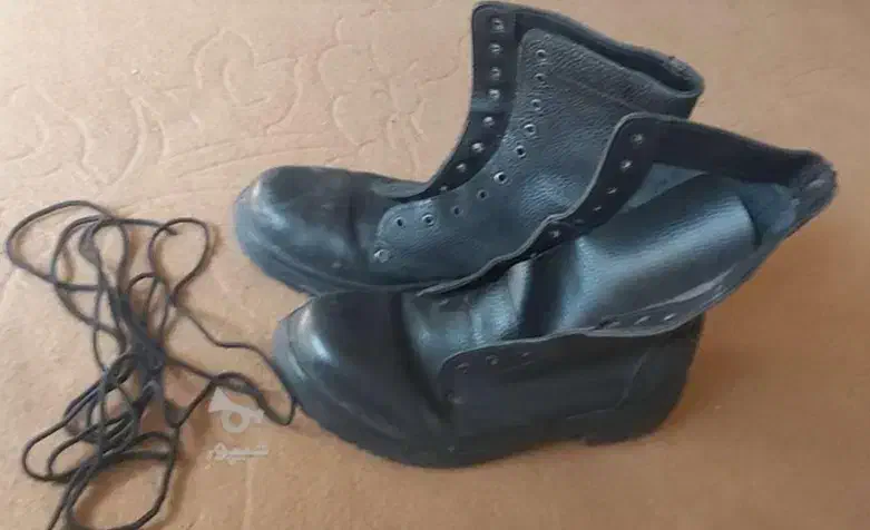 پوتین چرمی ۴۳ نو|کیف، کفش، کمربند|اصفهان, تخت فولاد|دیوار