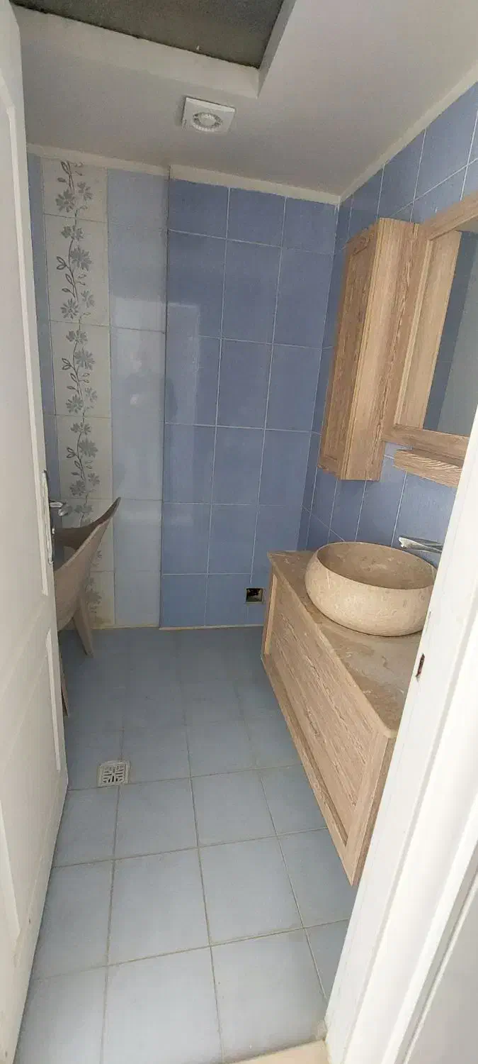 ۱۰۰ متر /دو خواب/تک واحدی/فول امکانات/شیشم