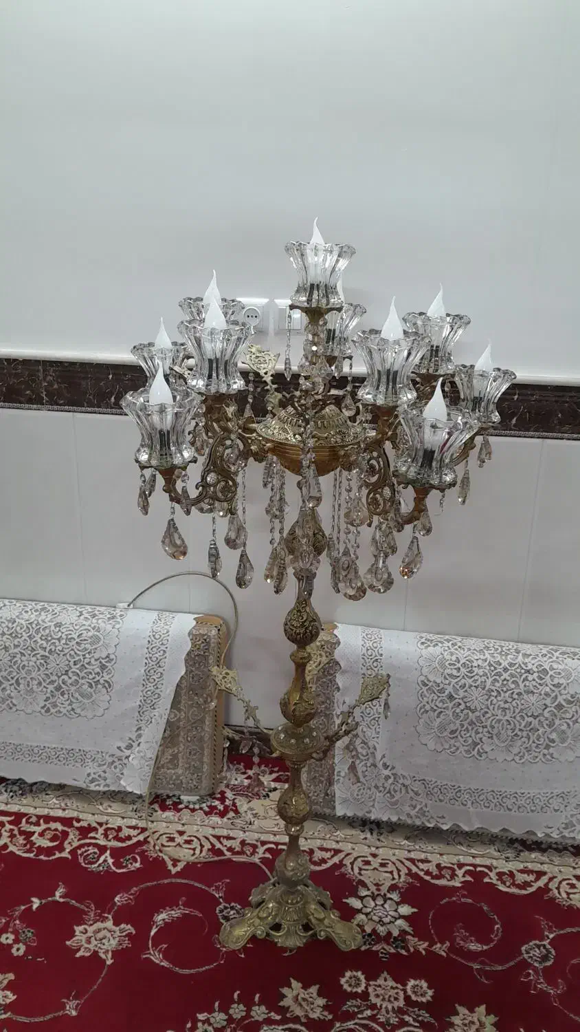 لوستر ایستاده|لوستر و چراغ آویز|قم, بنیاد|دیوار