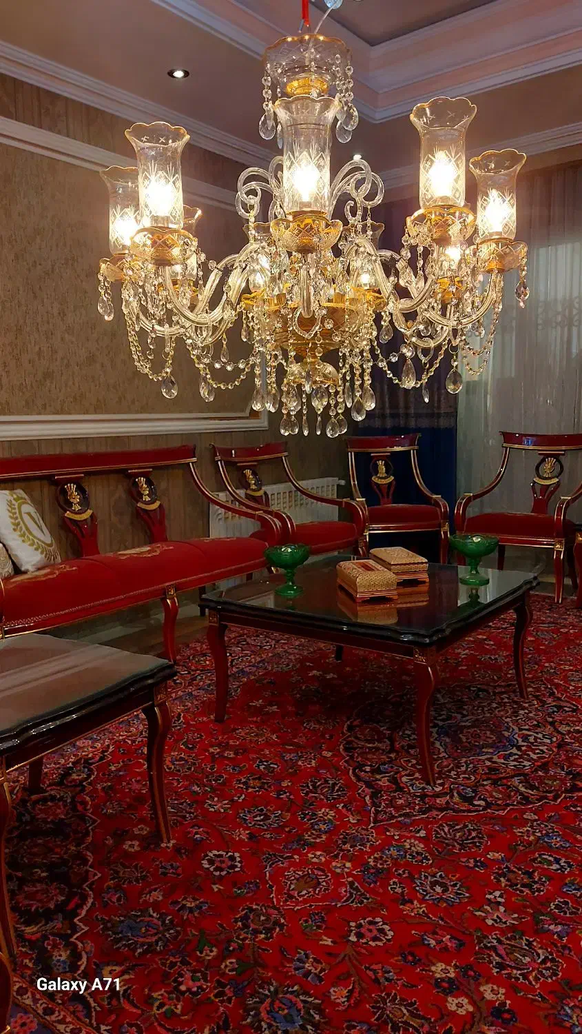 یک جفت لوستر قدیمی و آنتیک لاله دار|لوستر و چراغ آویز|تهران, جوادیه|دیوار