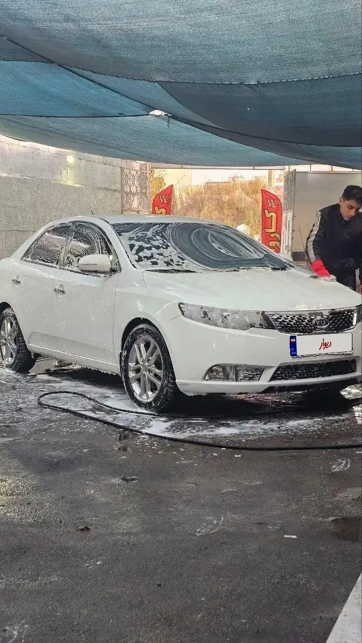 کیا سراتو اتوماتیک سفید 1395|خودرو سواری و وانت|اصفهان, دشتستان|دیوار