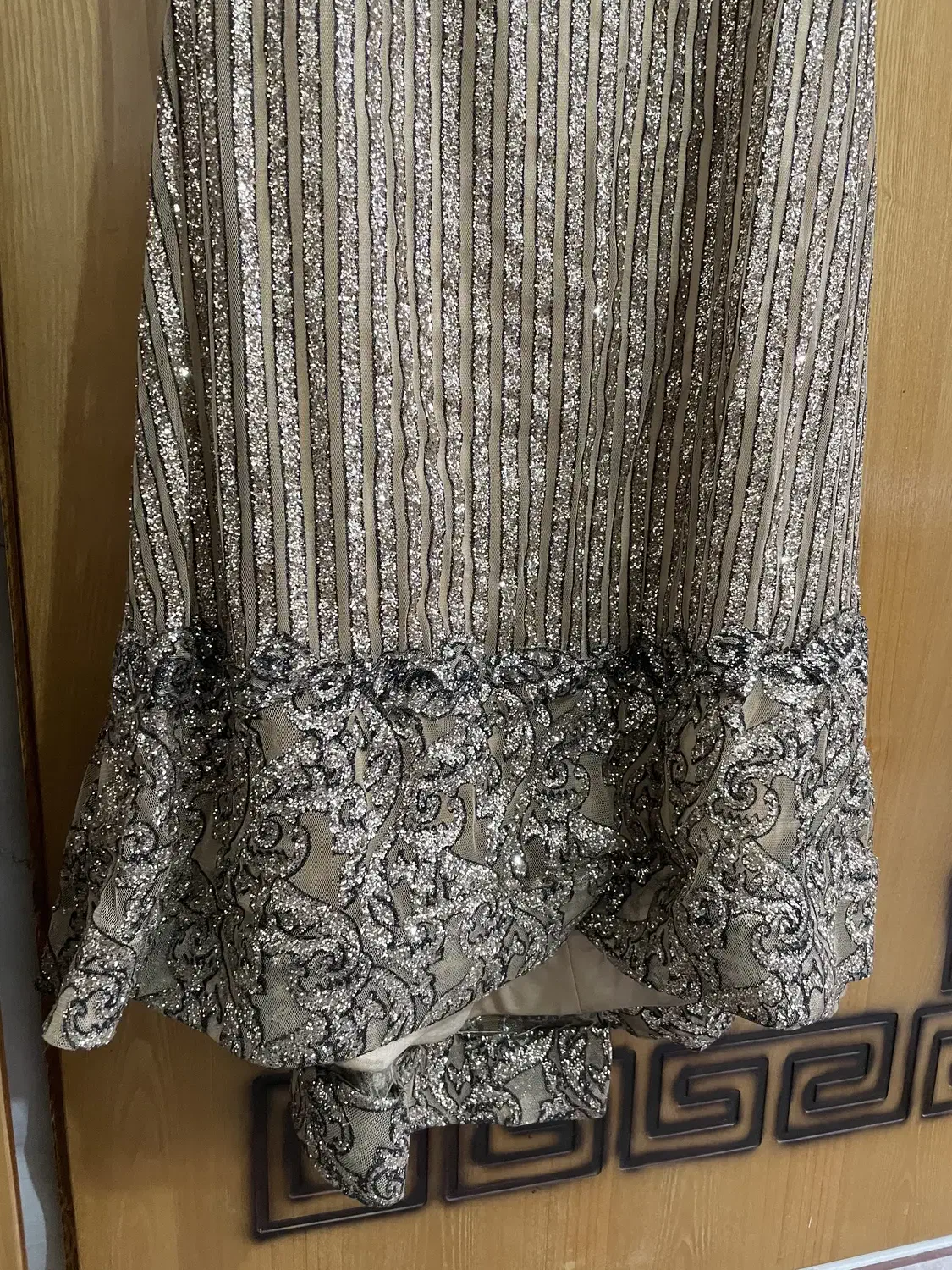 پیراهن مجلسی|لباس|اندیشه, اندیشه فاز ۳|دیوار