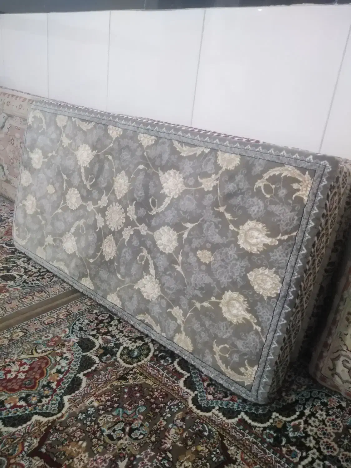 پشتی درجه یک 8 عدد|پشتی|سنندج, |دیوار