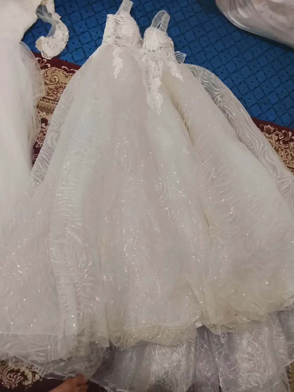 سه تا لباس عروس|لباس|ارومیه, |دیوار