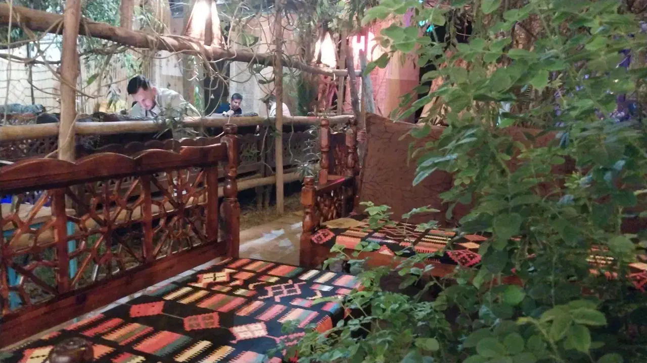 نیازمند قلیانزن آقا و نیروی کار آشپزخانه خانم|استخدام خدمات فروشگاه و رستوران|کرمان, |دیوار