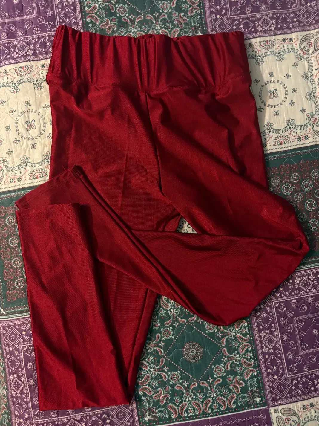 لگ زرشکی|لباس|کاشان, پاقپان|دیوار