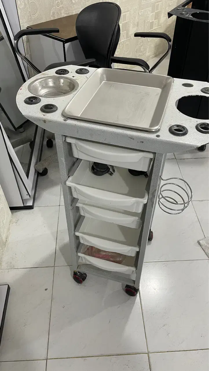 لوازم دست دوم ارایشگاه|آرایشگاه و سالن‌های زیبایی|سمنان, |دیوار