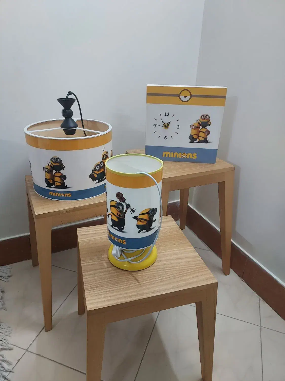 وسایل کودک شامل لوستر آباژور ساعت دیواری|اسباب و اثاث بچه|شیراز, فرهنگ شهر|دیوار