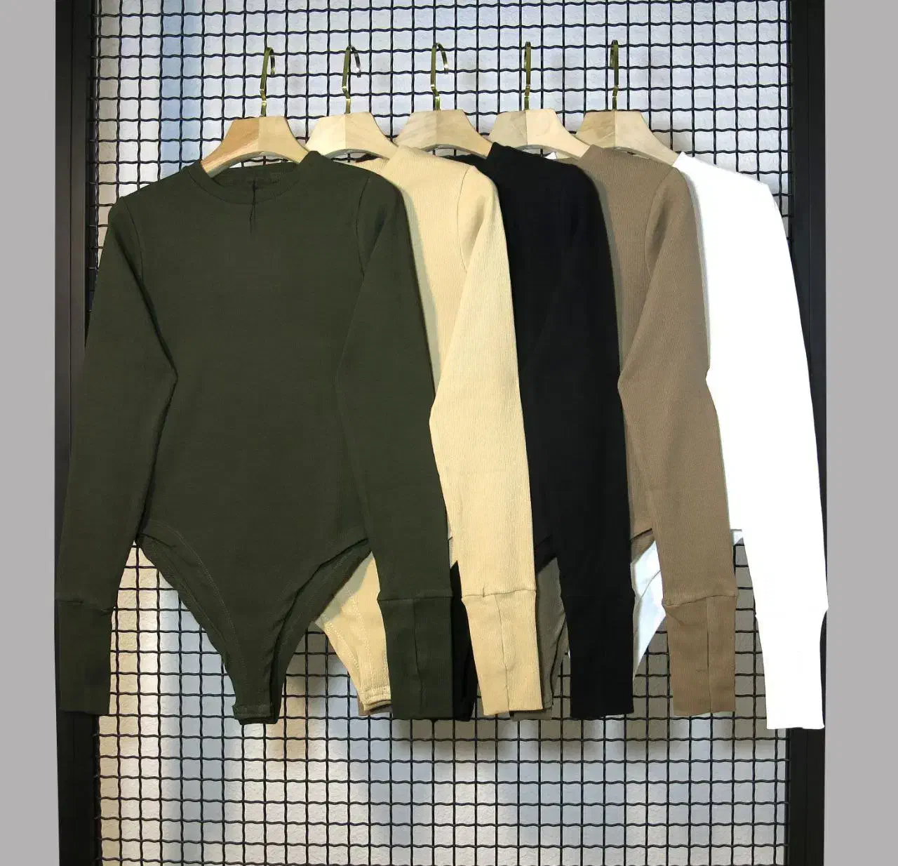 بادیِ کبریتی|لباس|گرگان, |دیوار