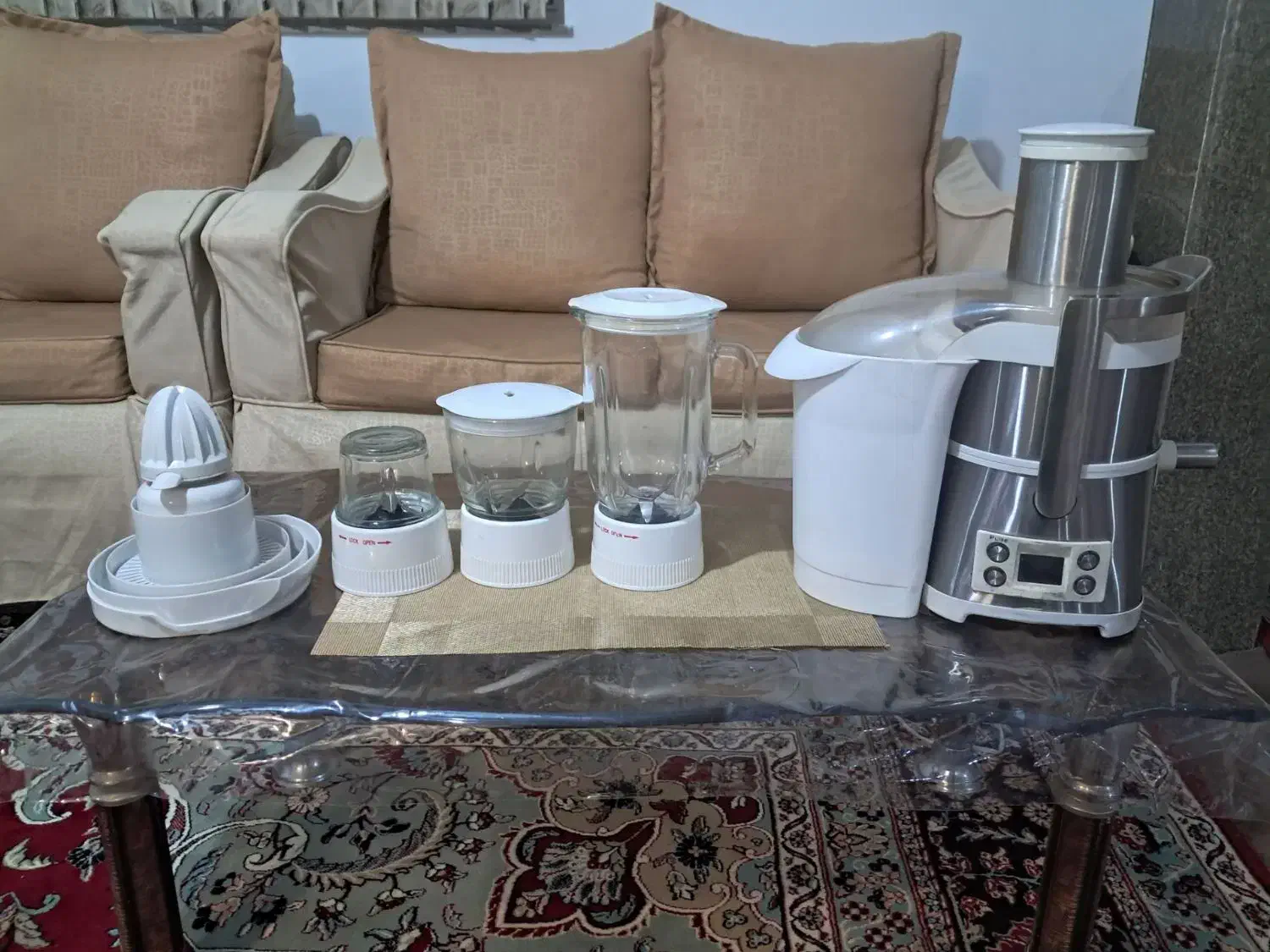 آبمیوه گیری چندکاره به همراه آسیاب و مخلوط کن|آبمیوه‌گیر و آب‌مرکبات‌گیر|همدان, |دیوار