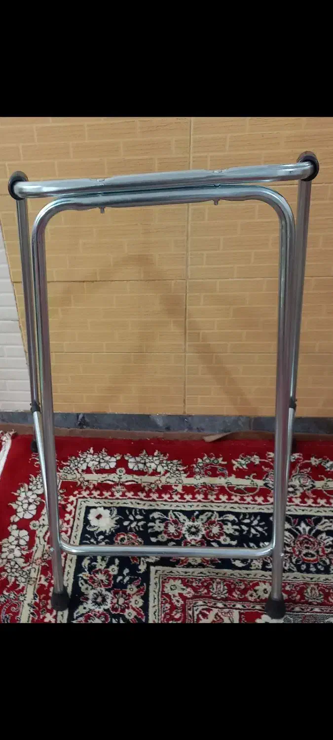 واکر نو|صندلی و نیمکت|شیراز, رکنآباد|دیوار