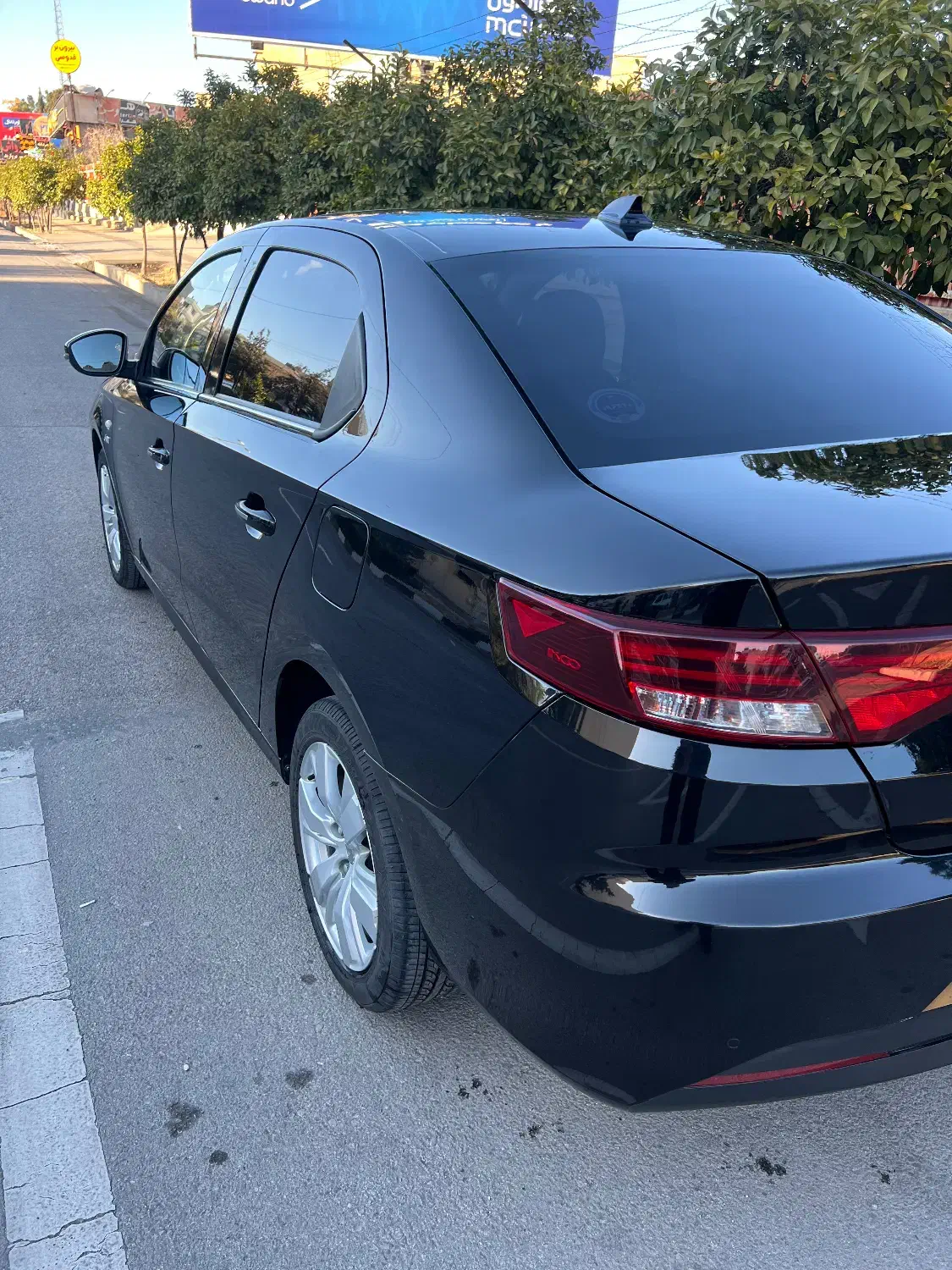 تاراv4مدل۱۴۰۴|خودرو سواری و وانت|شیراز, قصرالدشت|دیوار