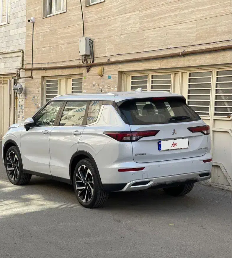 میتسوبیشی اوتلندر H line دو دیفرانسیل|خودرو سواری و وانت|تهران, جنت‌آباد شمالی|دیوار