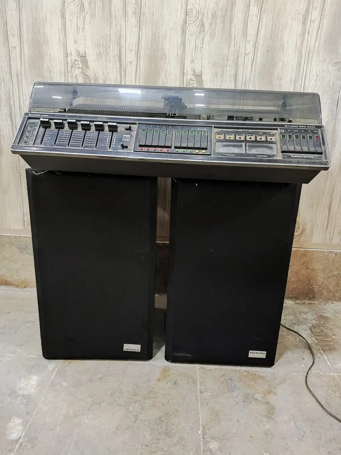 رادیو ظبط گرامافون قدیمی 50ساله|کلکسیون اشیاء عتیقه|اصفهان, باغ کاران|دیوار