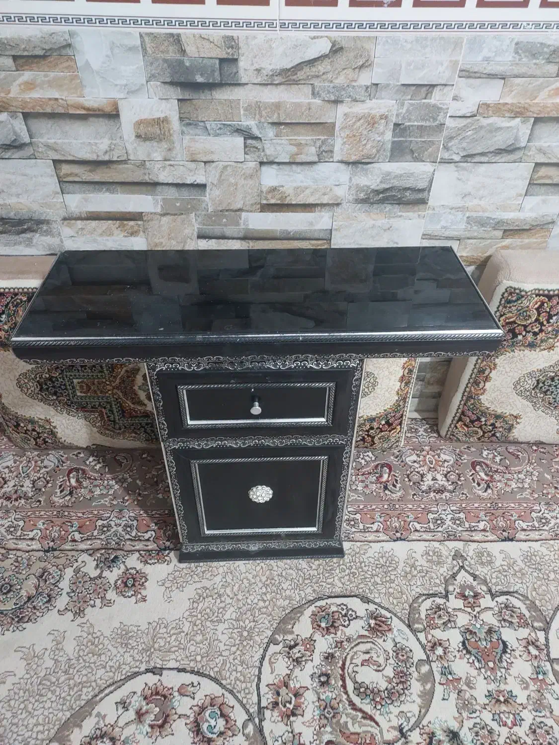 میز زیر ایینه|بوفه، ویترین، کنسول|ملایر, |دیوار