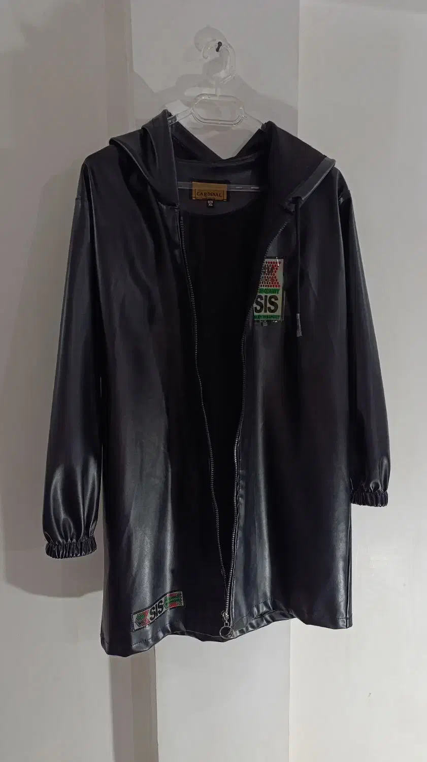 مانتو چرم مشکی کلاه دار|لباس|الیگودرز, |دیوار