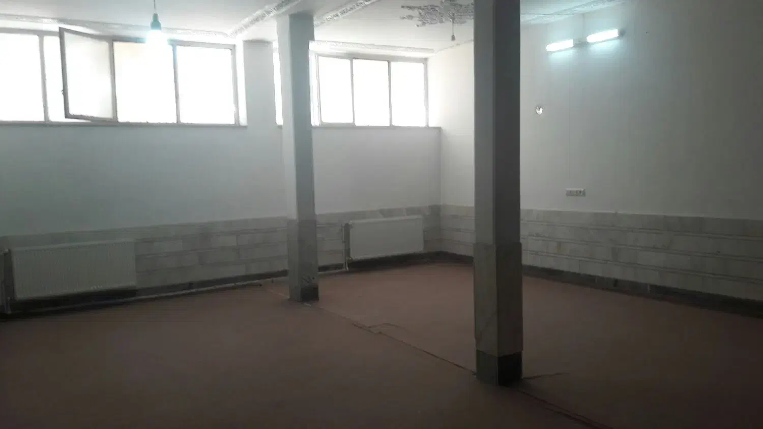 بلوار امین.زیرزمین گلخانه ای 145متری. درب مستقل|اجارهٔ خانه و ویلا|قم, بلوار امین و ساحلی|دیوار