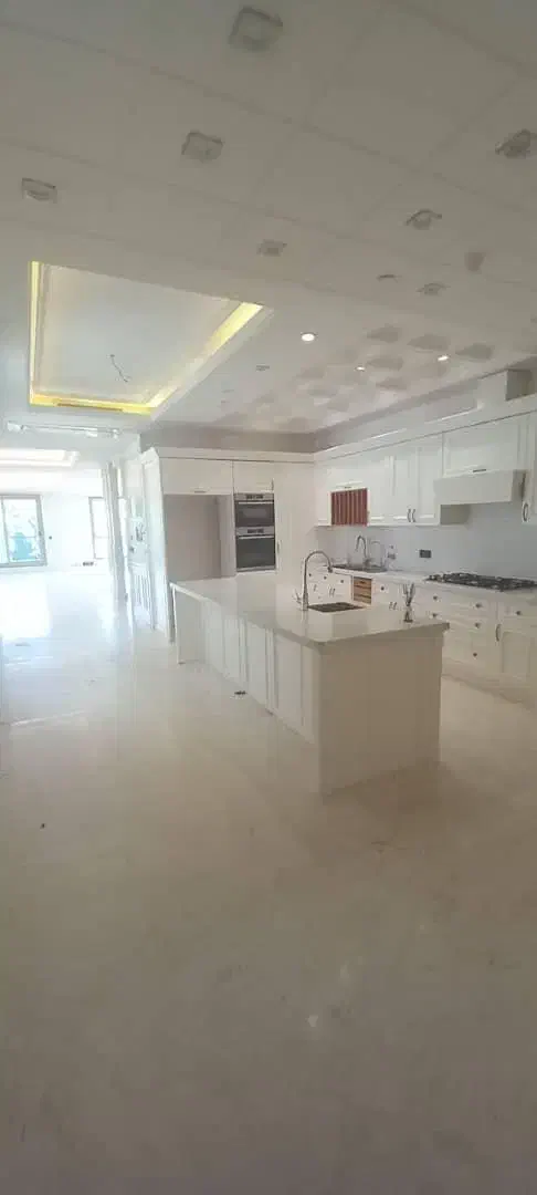 ۲۴۰ متر محمودیه ۲ پارکینگ|اجارهٔ آپارتمان|تهران, محمودیه|دیوار