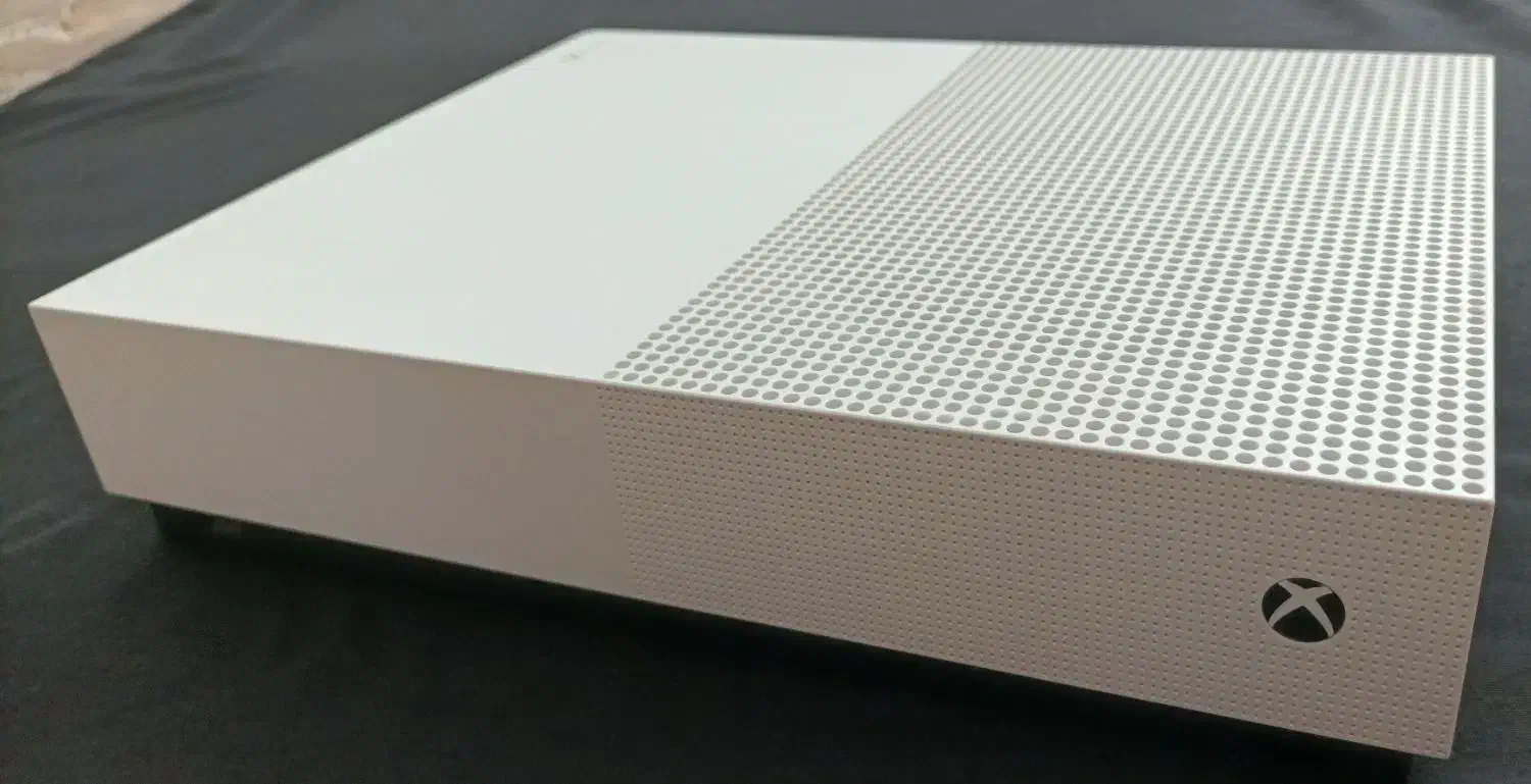 دستگاه دیجیتال Xbox One S|کنسول، بازی ویدئویی و آنلاین|همدان, |دیوار