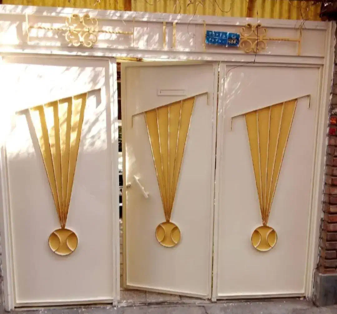 یکباب خانه حیاطی باسازی شده قابل سکونت